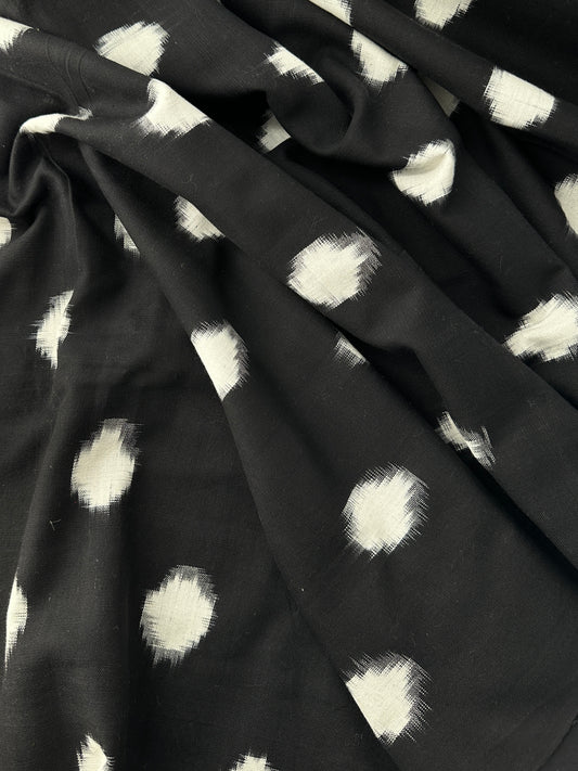 Handloom Ikat, Big Dots, Black/White