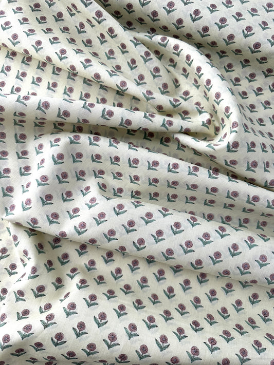 Japanese Cotton, Lightweight Sheeting, Petite Flower