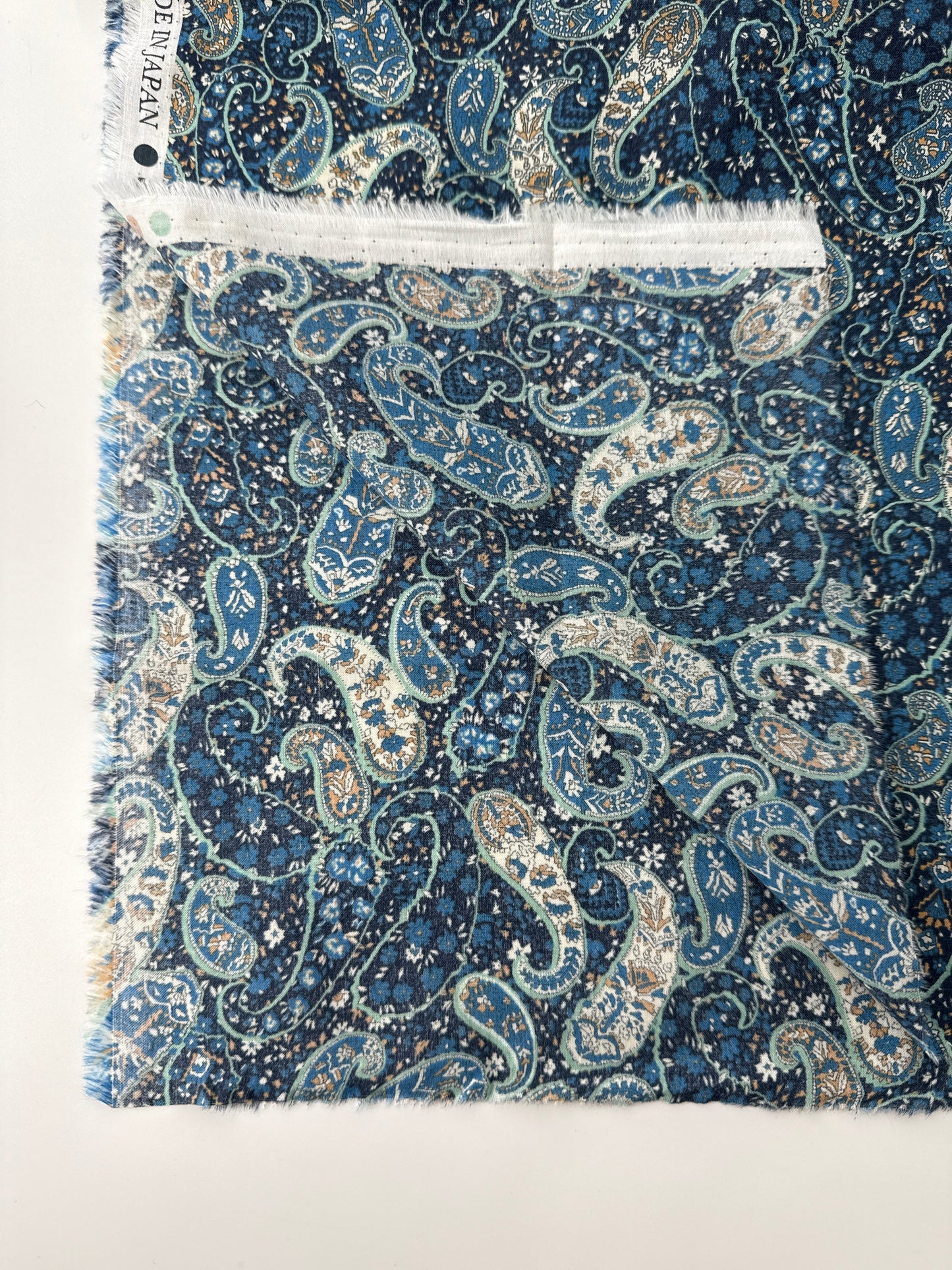 Japanese Cotton Lawn, Blue Paisley, 1.95 oz