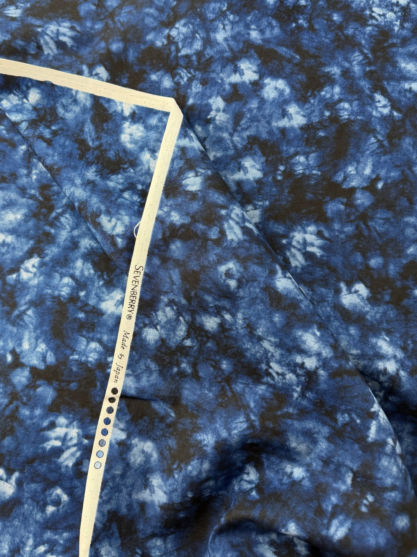 Sevenberry Cotton Shirting, Shibori Style - White Indigo