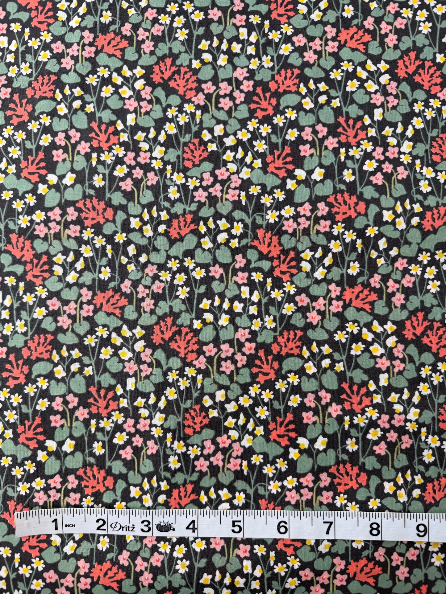 Kokka Cotton Lawn, Muddy Works, Garden - Black