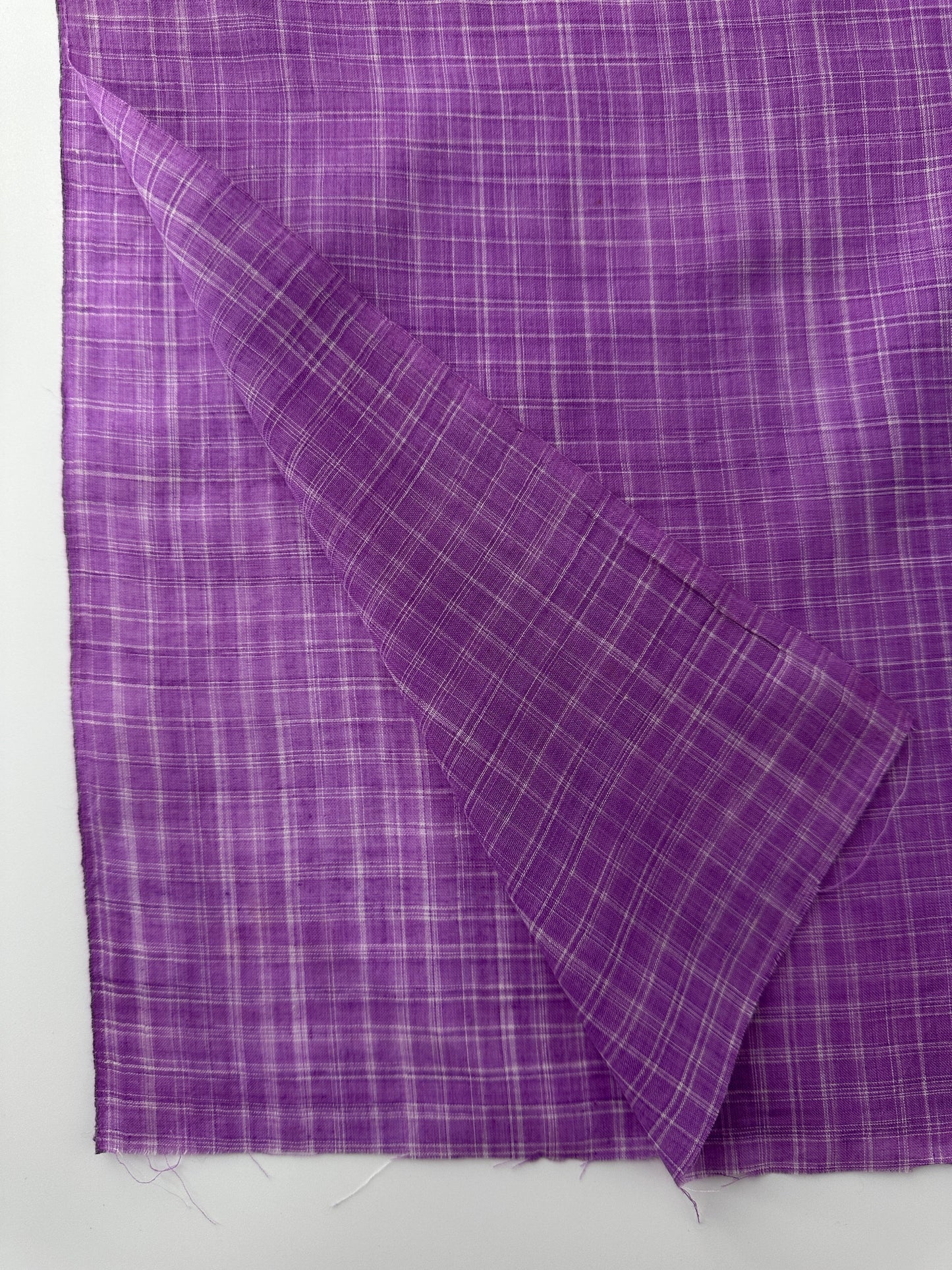 Handloom Ikat, Magenta