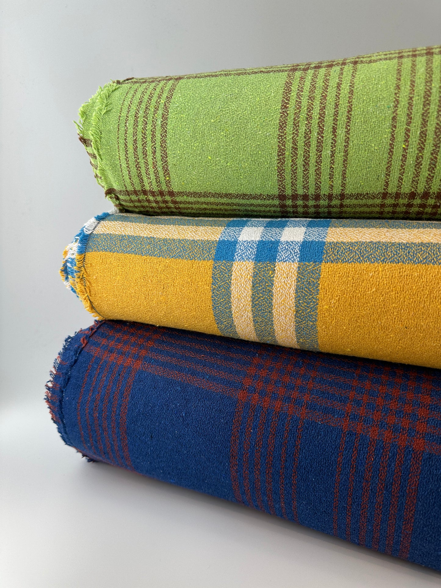 Handwoven Dobby, Bold Plaid
