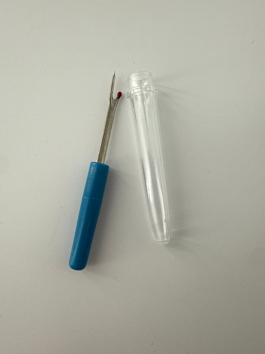 Mini Seam Ripper with cap