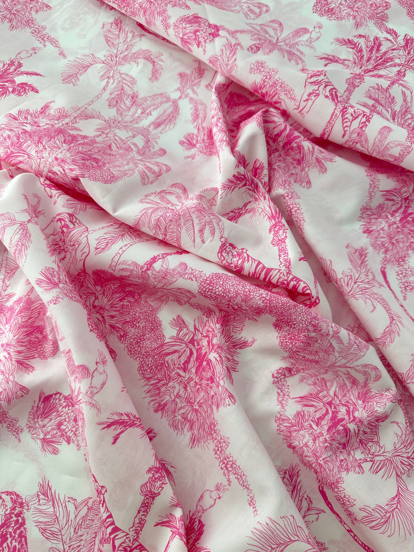 Italian Cotton Lawn, Tropical Toile, White & Bright Pink, 2 oz