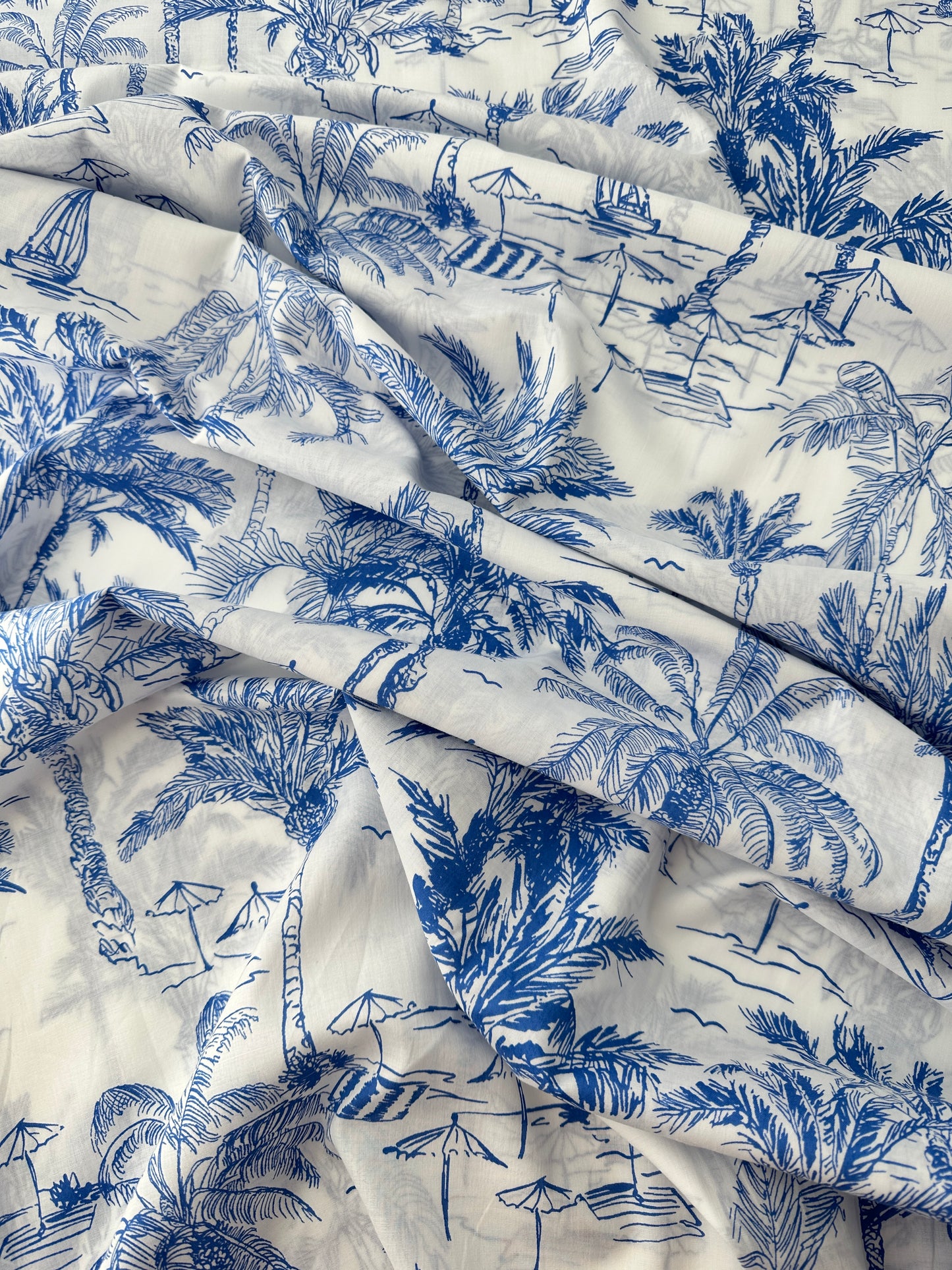 Italian Cotton Lawn, Aloha Toile, White & Blue, 2 oz