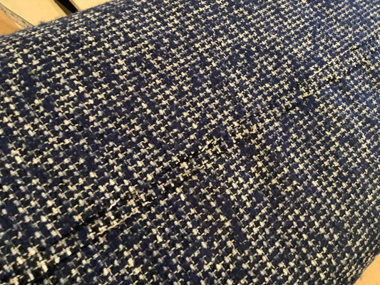 Italian Wool, Mini Houndstooth, Navy/Creme/Black