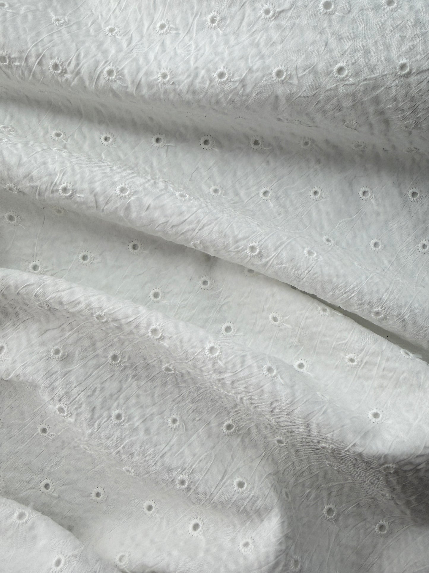 Japanese Cotton Seersucker Eyelet, Scattered Dots, White