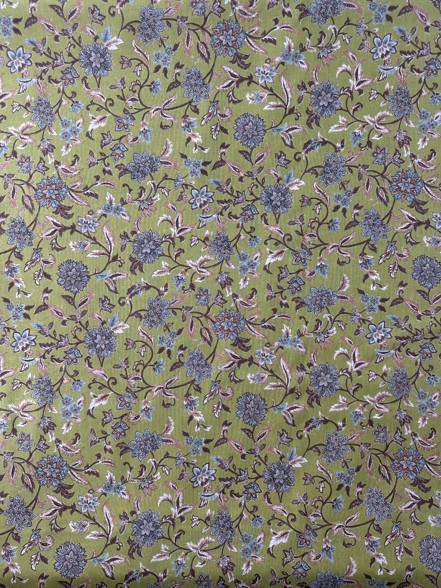Japanese Cotton, Lightweight Sheeting, Vintage Floral – Leaf Green