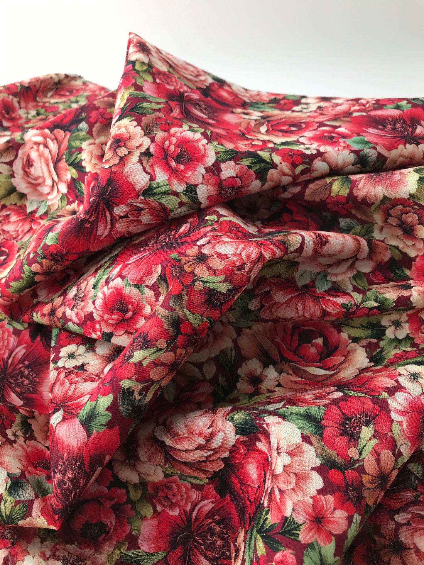 Cotton Lawn, Garden of Romance Red Velvet