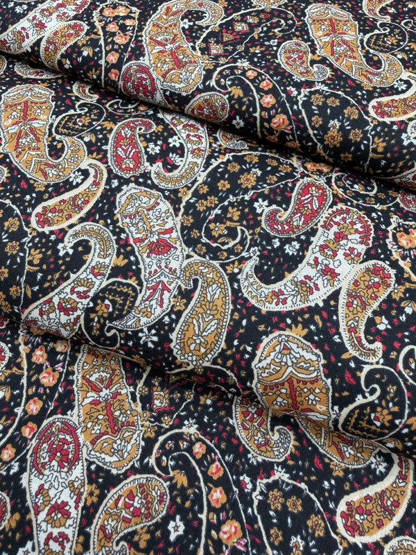Kokka Cotton Lawn, Paisley - Black