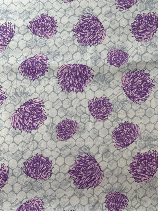 Cotton Sheeting, Clover Dot, Grey