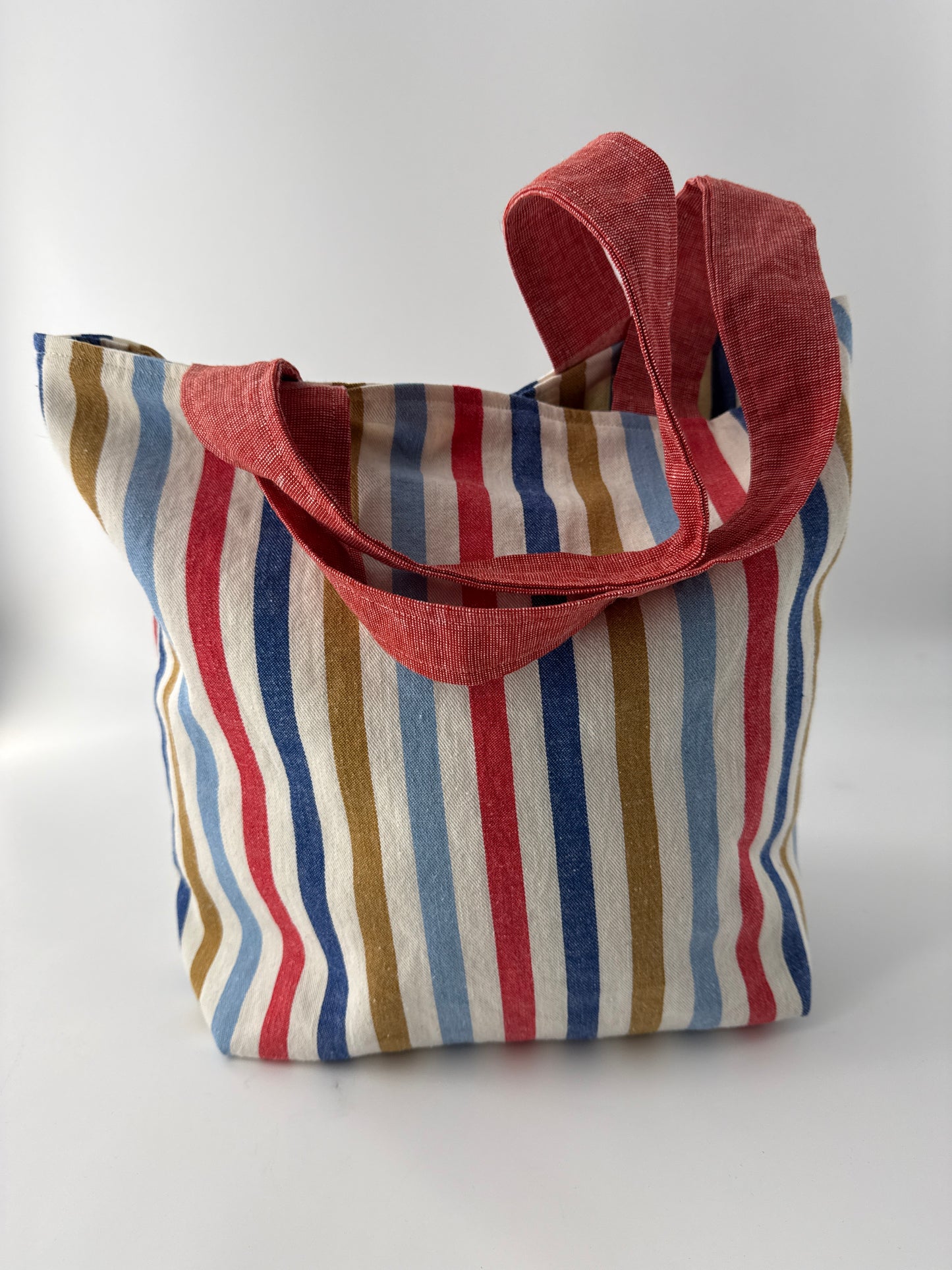 Class: Carry-All Tote