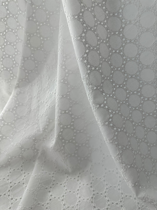 Cotton Eyelet, Circle Motif, 3.15 oz