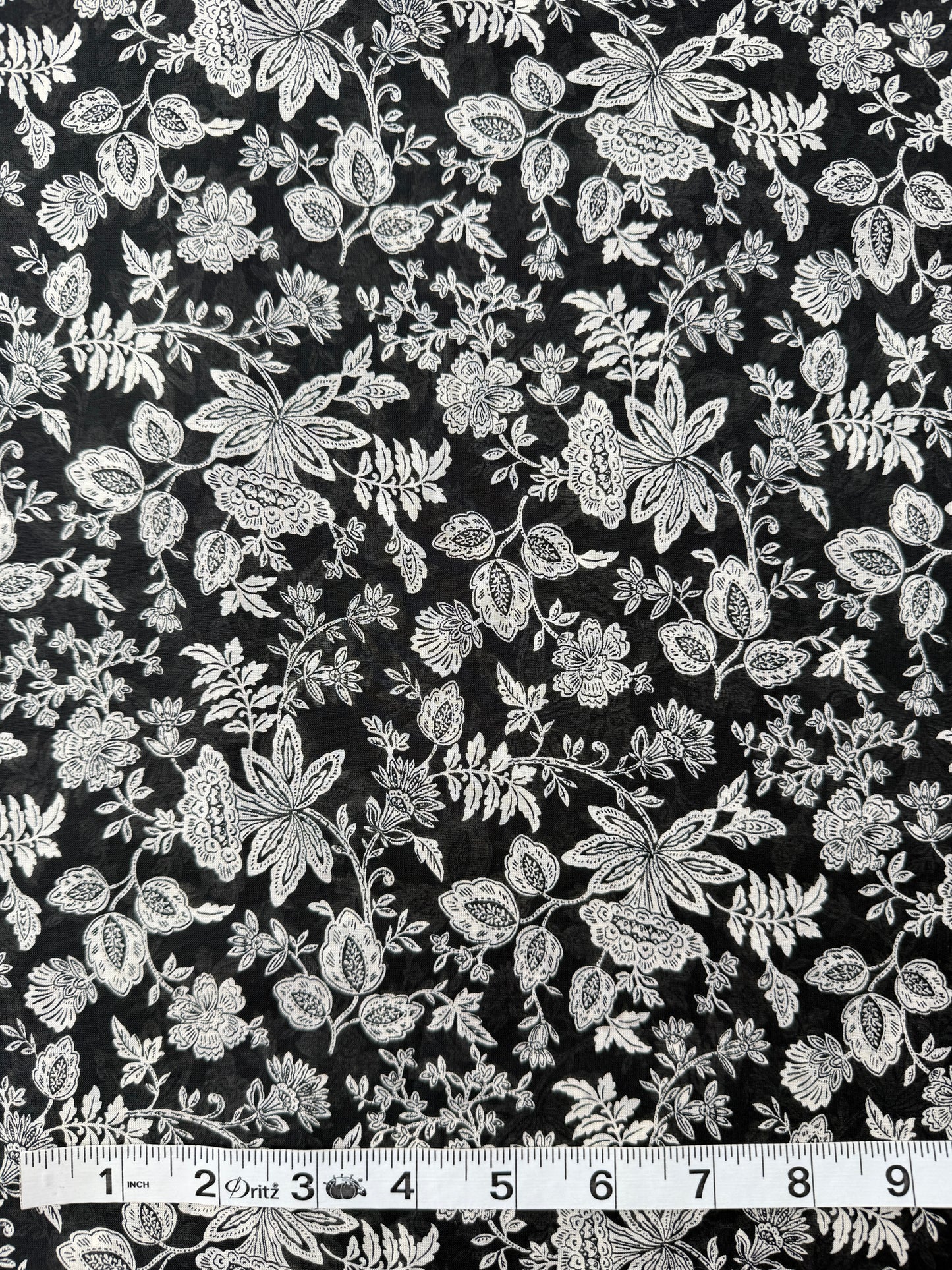 Sevenberry Cotton Lawn, Scattered Floral - Black