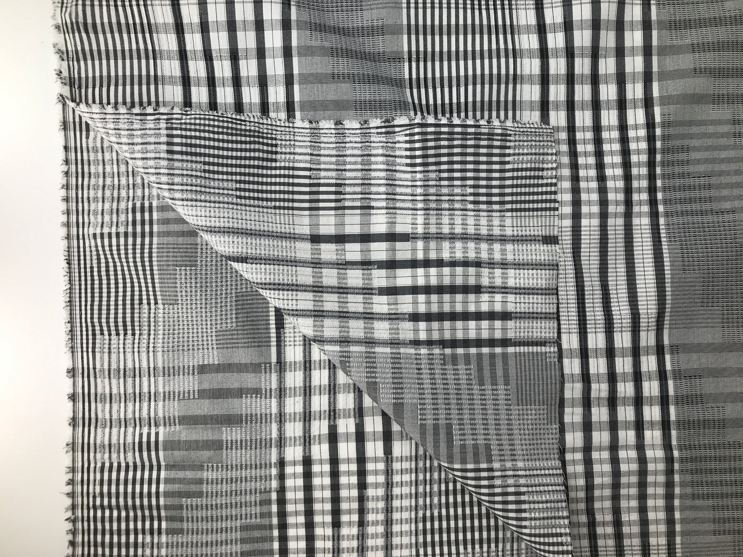 Cotton Spandex Shirting, Plaid, Black & White