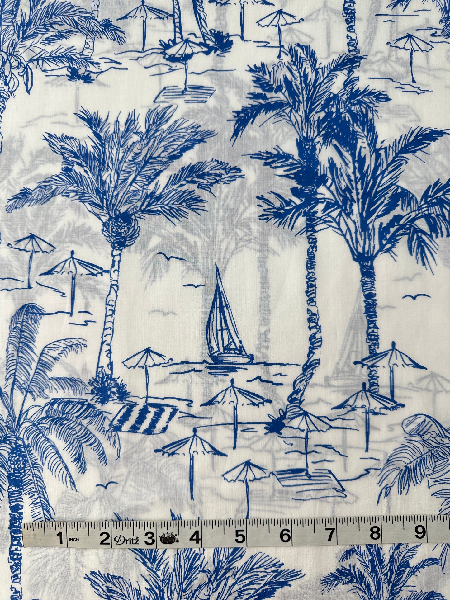 Italian Cotton Lawn, Aloha Toile, White & Blue, 2 oz
