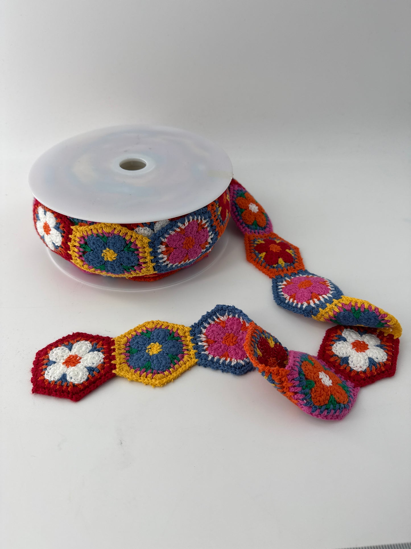 Crochet Trim, Hexagon Flowers, 2.5" height