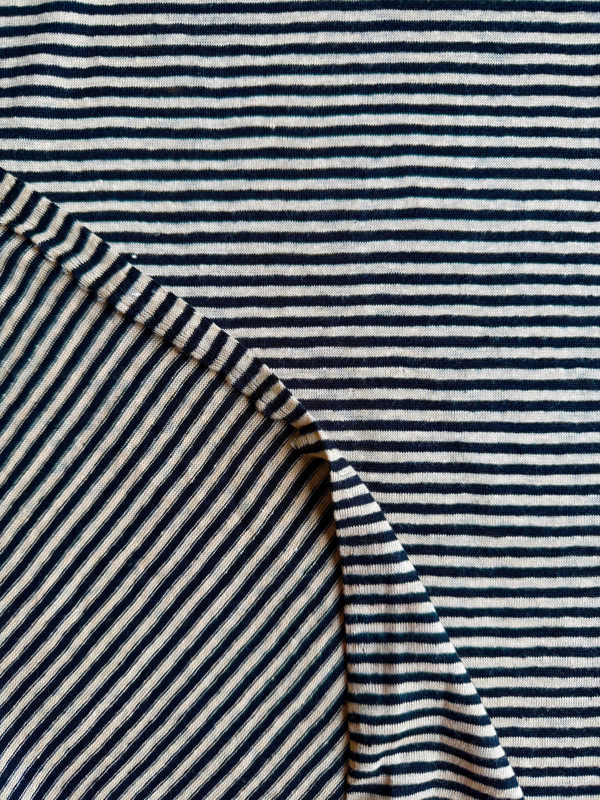 Linen/Rayon Single Jersey, Yarn Dye Stripe - Black/Straw, 180 gsm