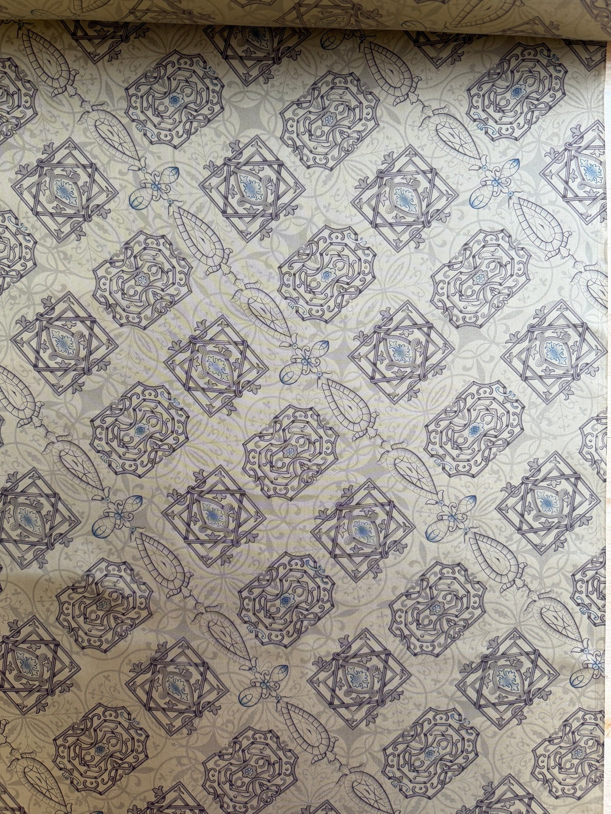 Silk Twill, Bias Medallion Print - Champagne