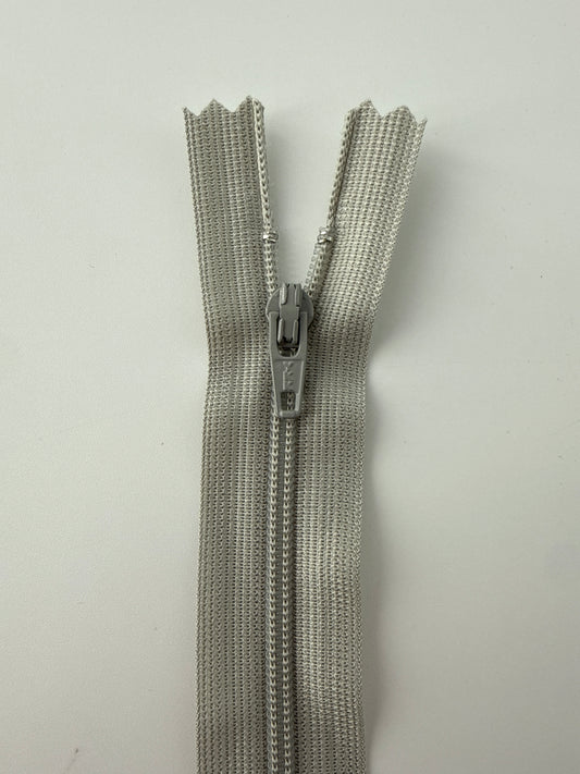 YKK Beulon Zipper, 7"