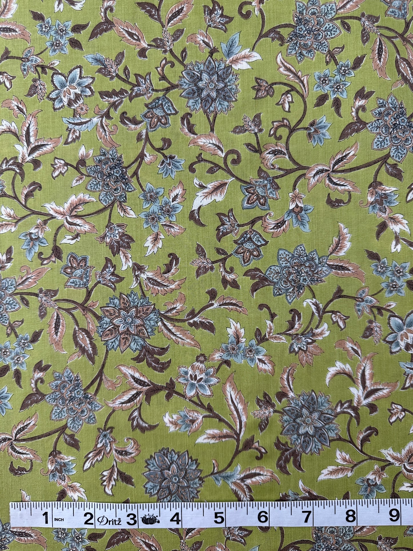 Japanese Cotton, Lightweight Sheeting, Vintage Floral – Leaf Green