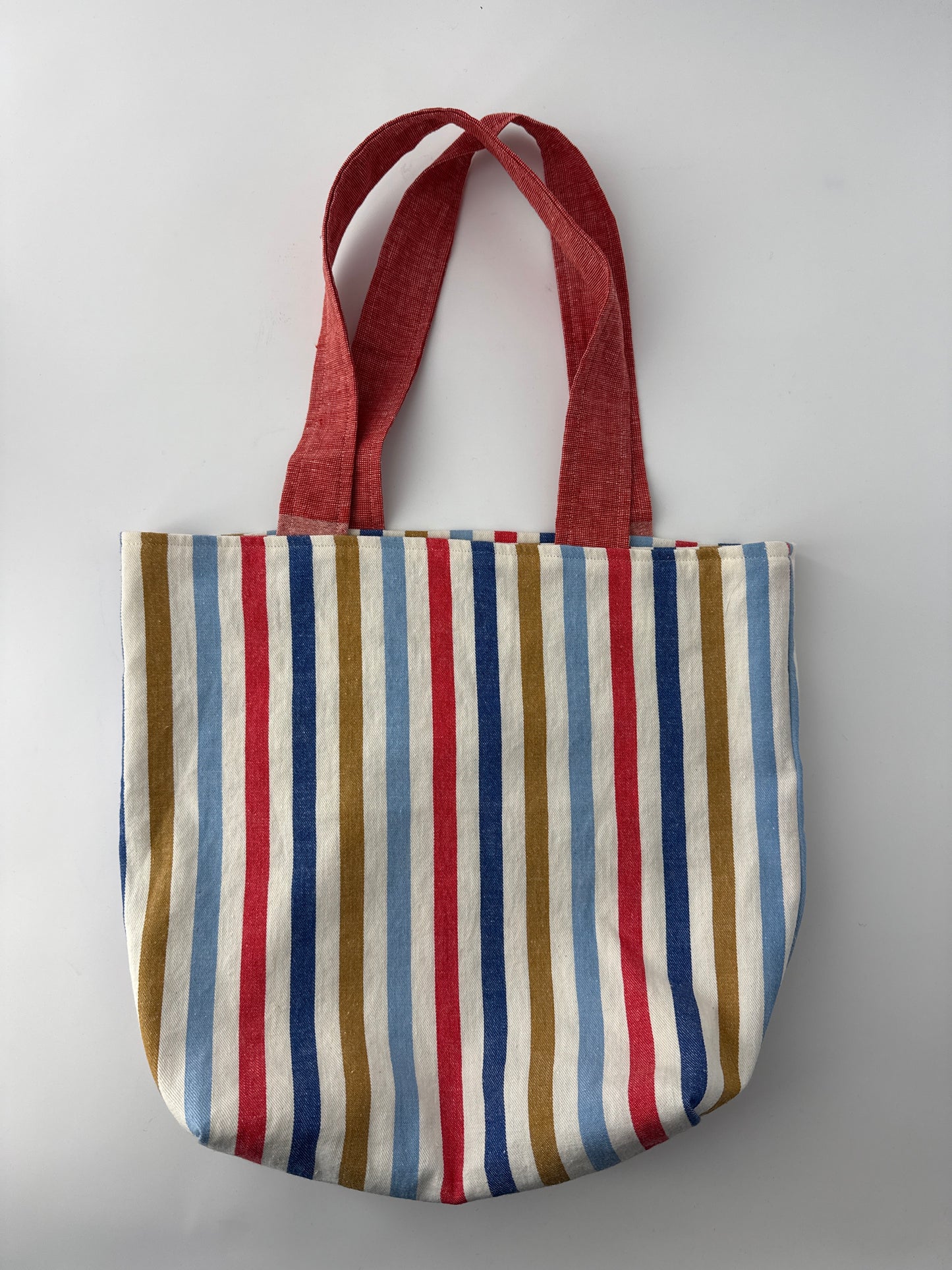 Class: Carry-All Tote