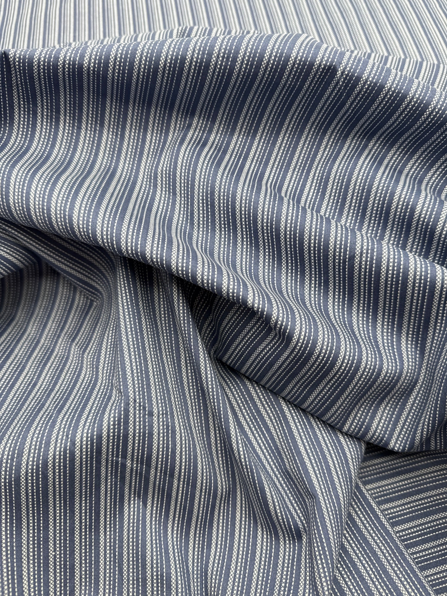 Cotton/Spandex Broadcloth Print, Variegated Stripes - Lake Blue/White