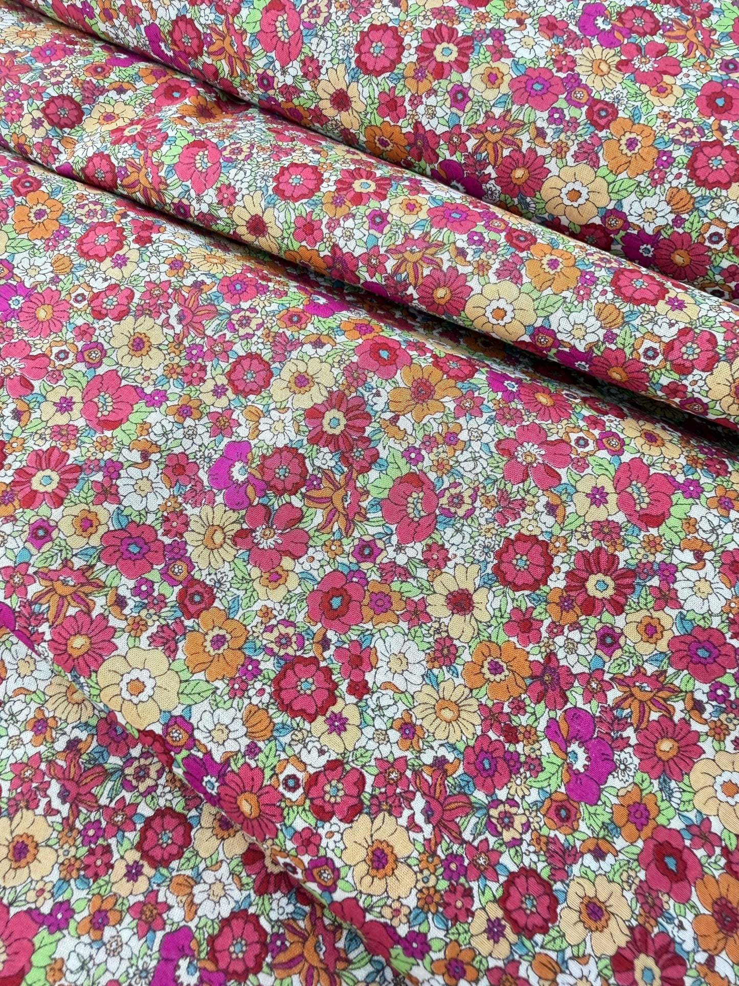 Kokka Cotton Lawn, Dense Floral - Bright Pink