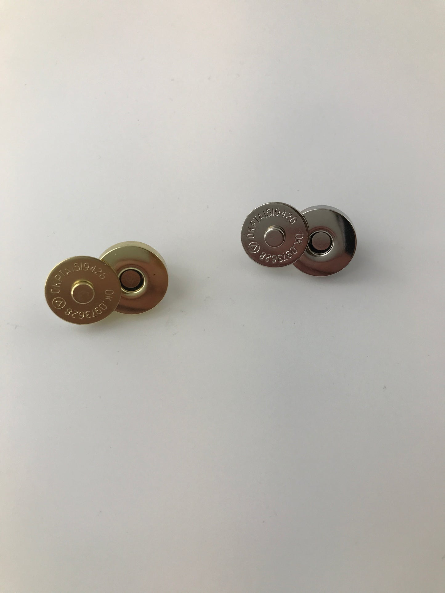 Magnetic Bag Closure, Gold or Nickel, 3/4”