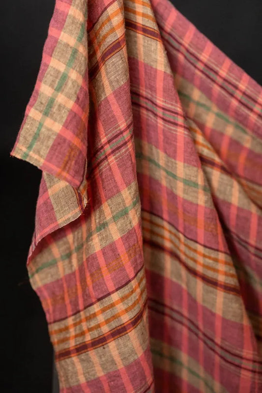 Merchant & Mills Laundered Linen, Liquorice Pink Check