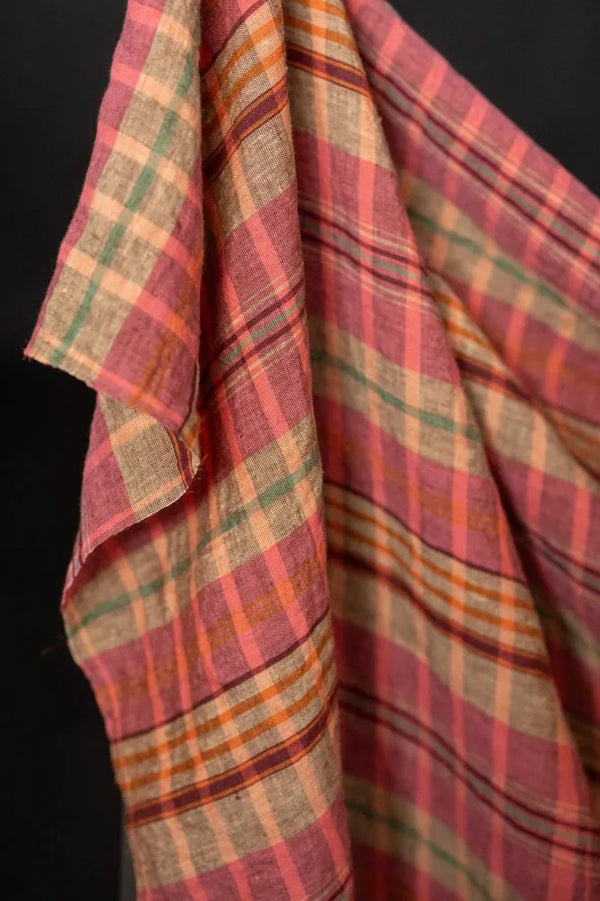 Merchant & Mills Laundered Linen, Liquorice Pink Check
