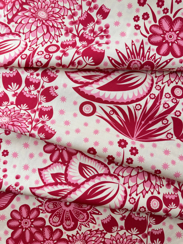 Anna Maria Cotton Sheeting, Overdressed, Totem in Red