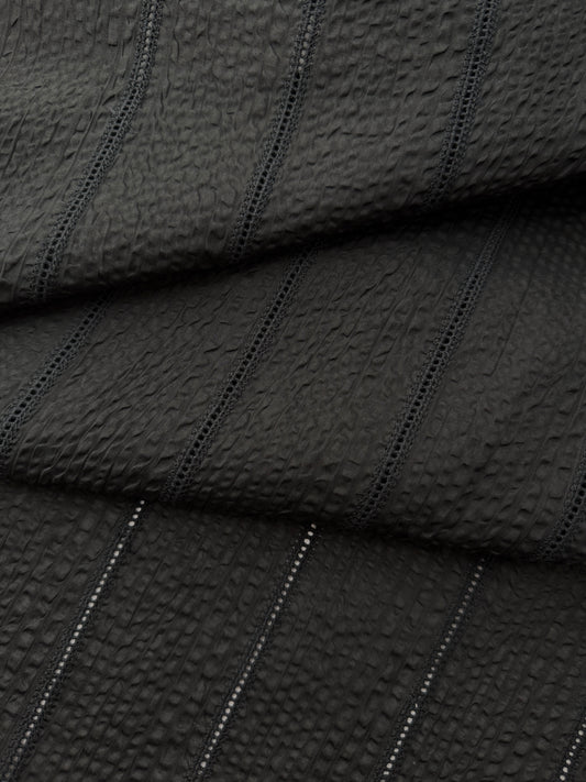 Japanese Cotton Seersucker Eyelet, Vertical Ladders, Black