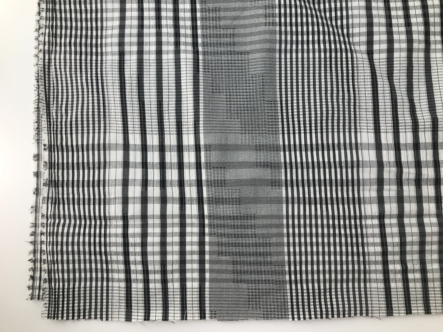 Cotton Spandex Shirting, Plaid, Black & White