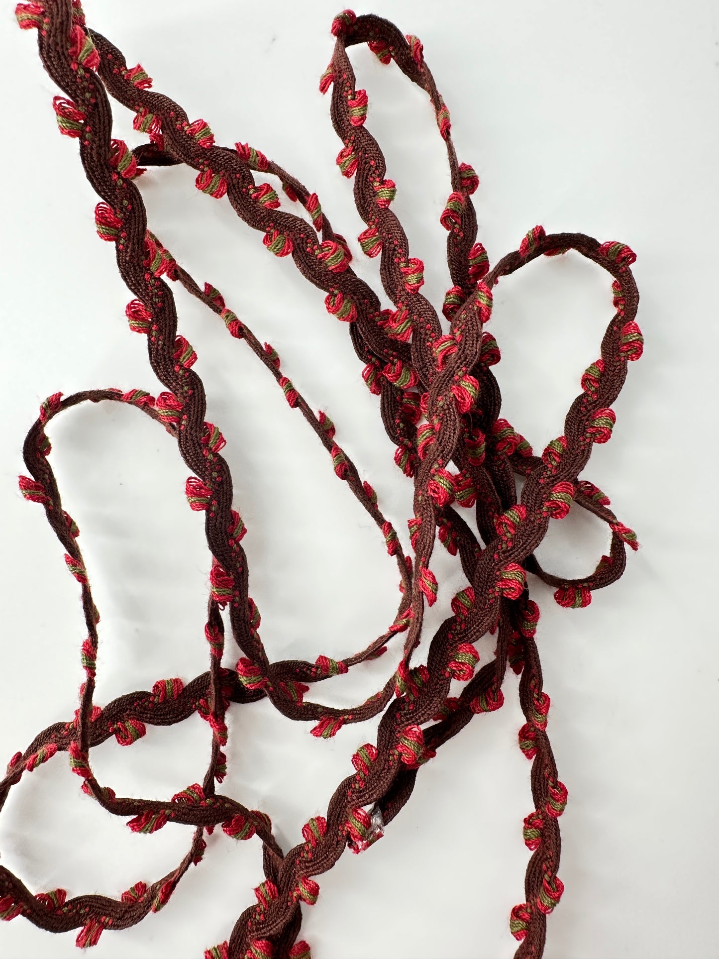 Scalloped Ric Rac Trim, 1/4"