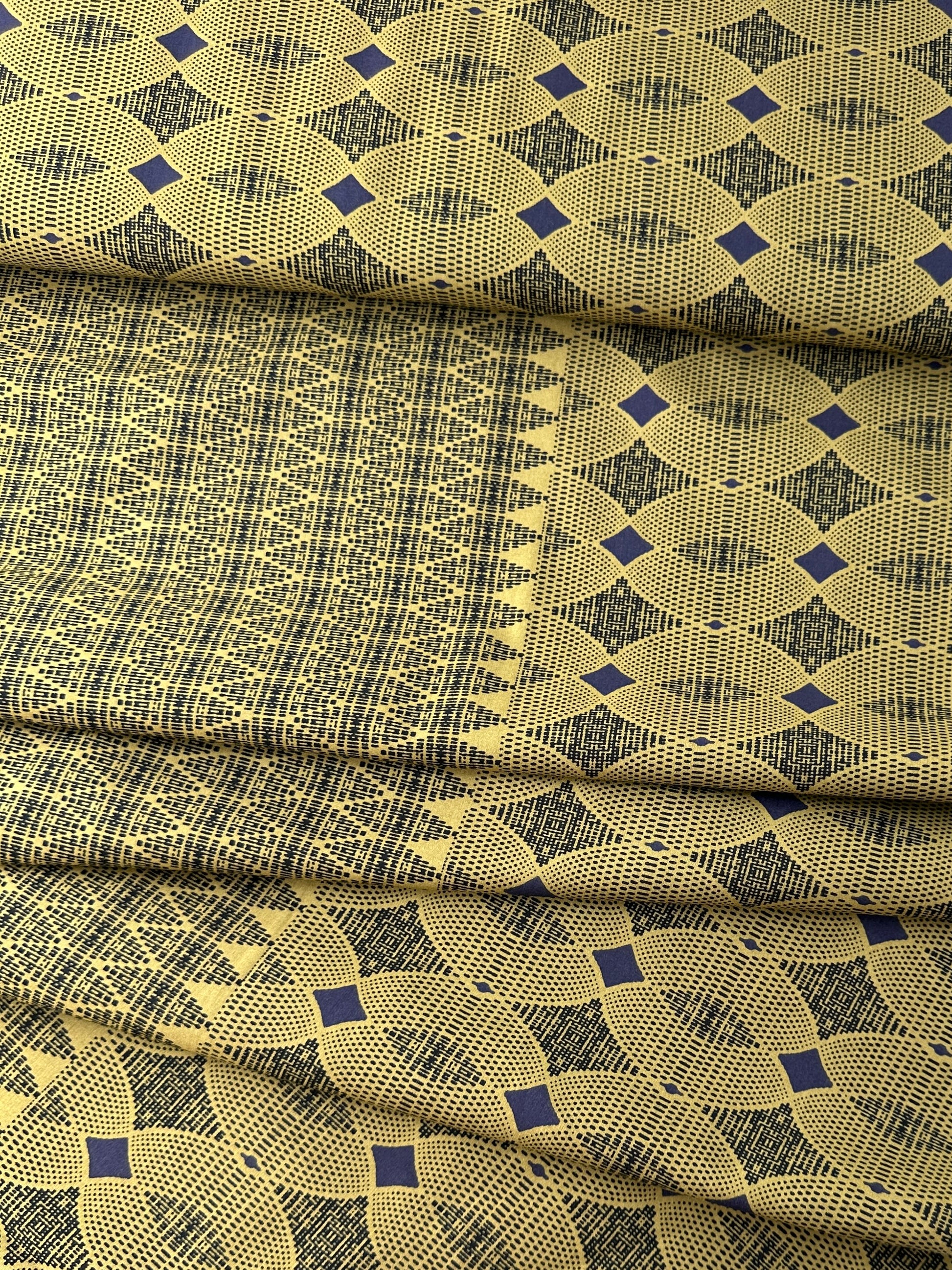 Hokkoh, Oskikka, Cotton/Rayon Border Print – Ochre