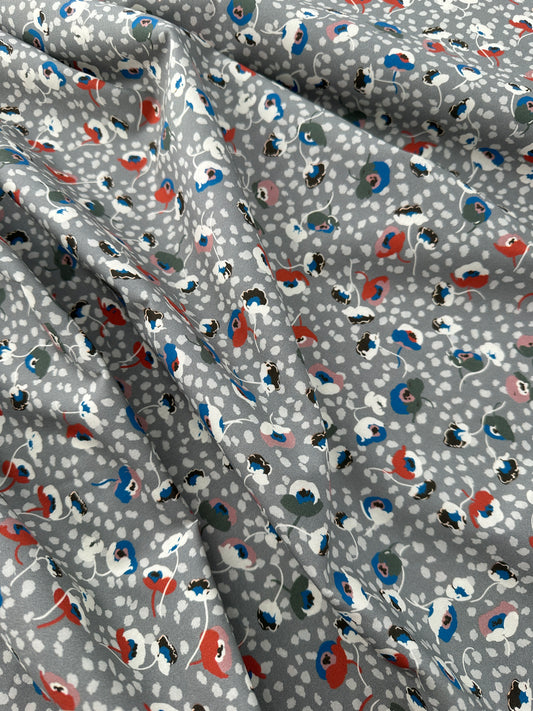 Italian Cotton Poplin, Scattered Tulip Print, Medium Gray