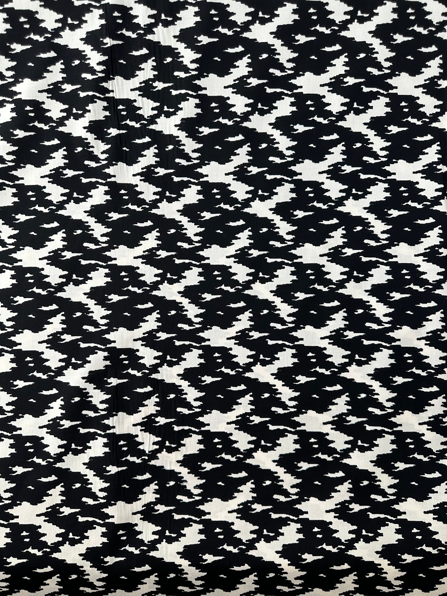 Italian Poplin, Mirage Print, Black & Ivory